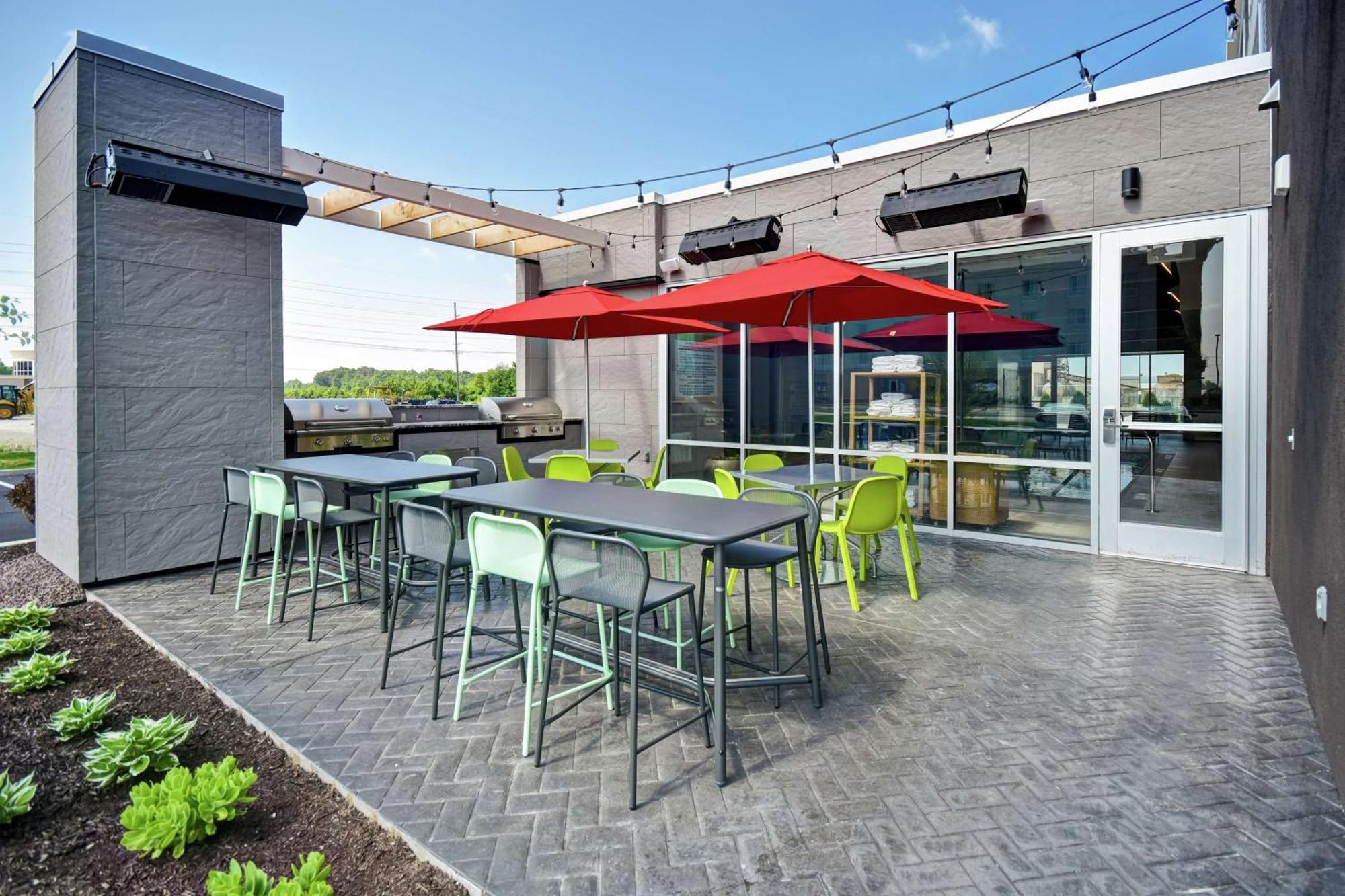 Home2 Suites By Hilton Terre Haute Exterior photo