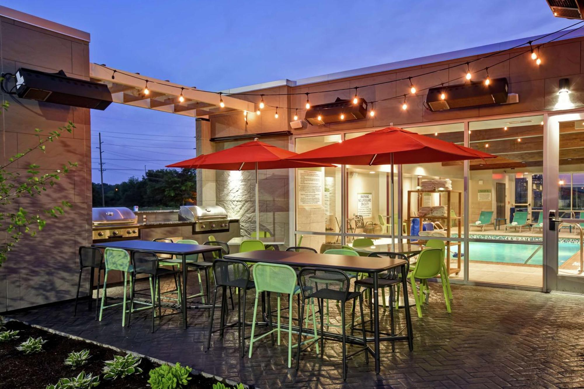 Home2 Suites By Hilton Terre Haute Exterior photo